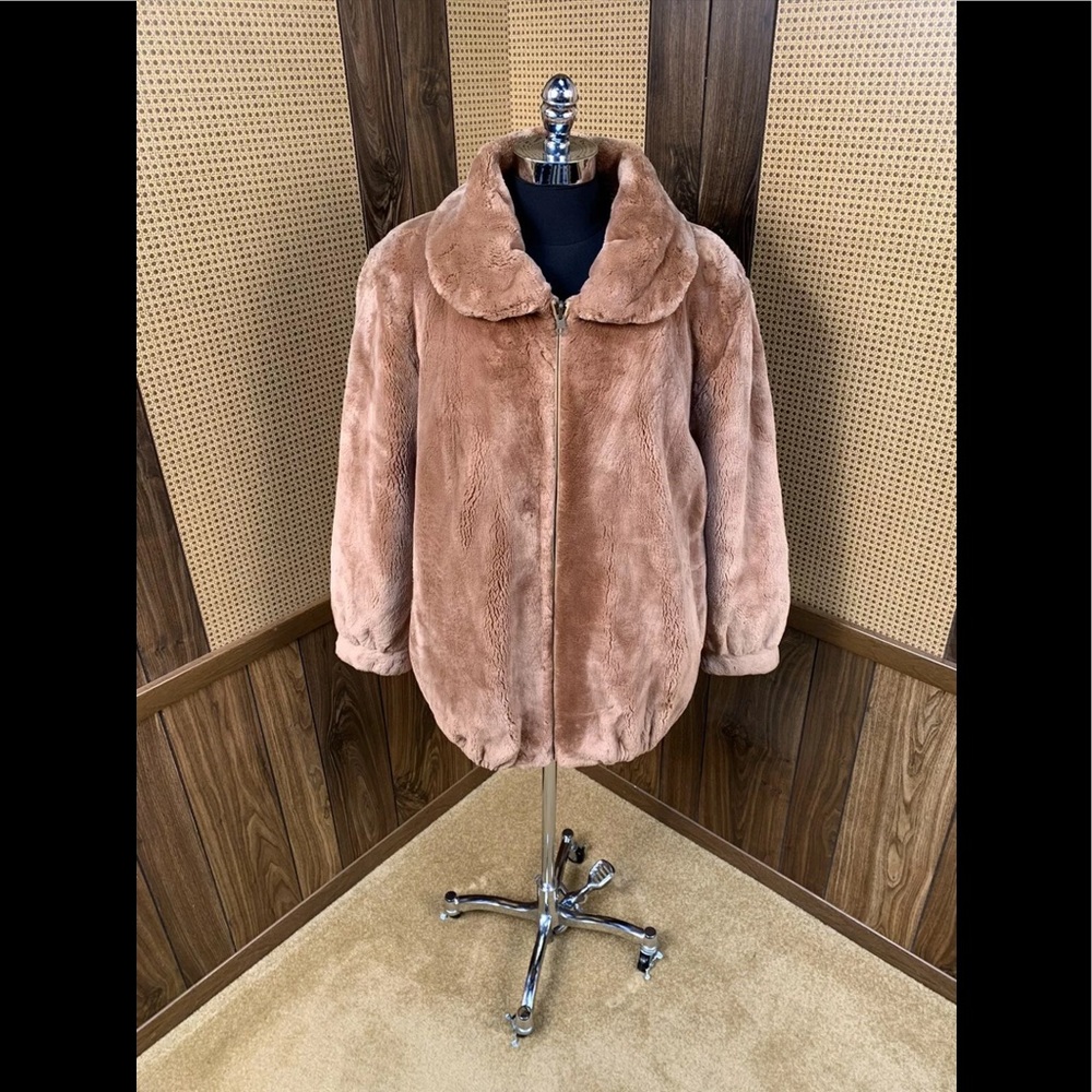 DYED CARAMEL BROWN DYED SHEARED BEAVER FUR JACKET